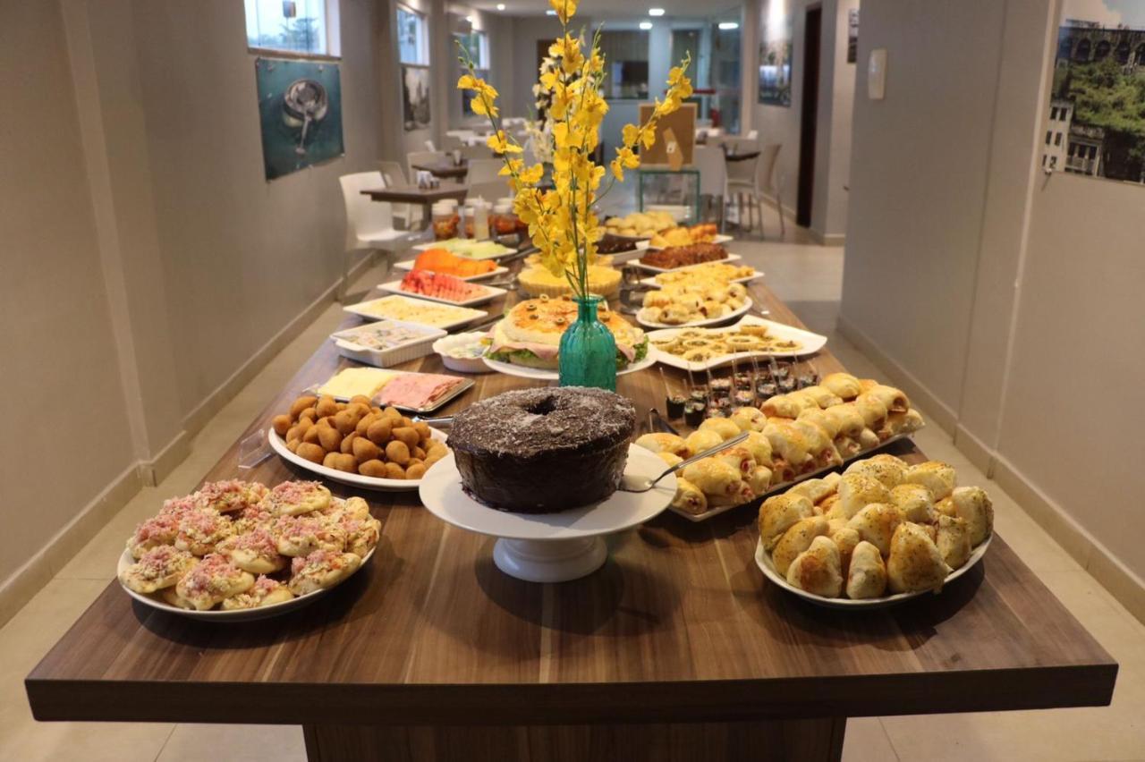 Onix Hotel Aeroporto Лауро де Фрейтас Екстериор снимка