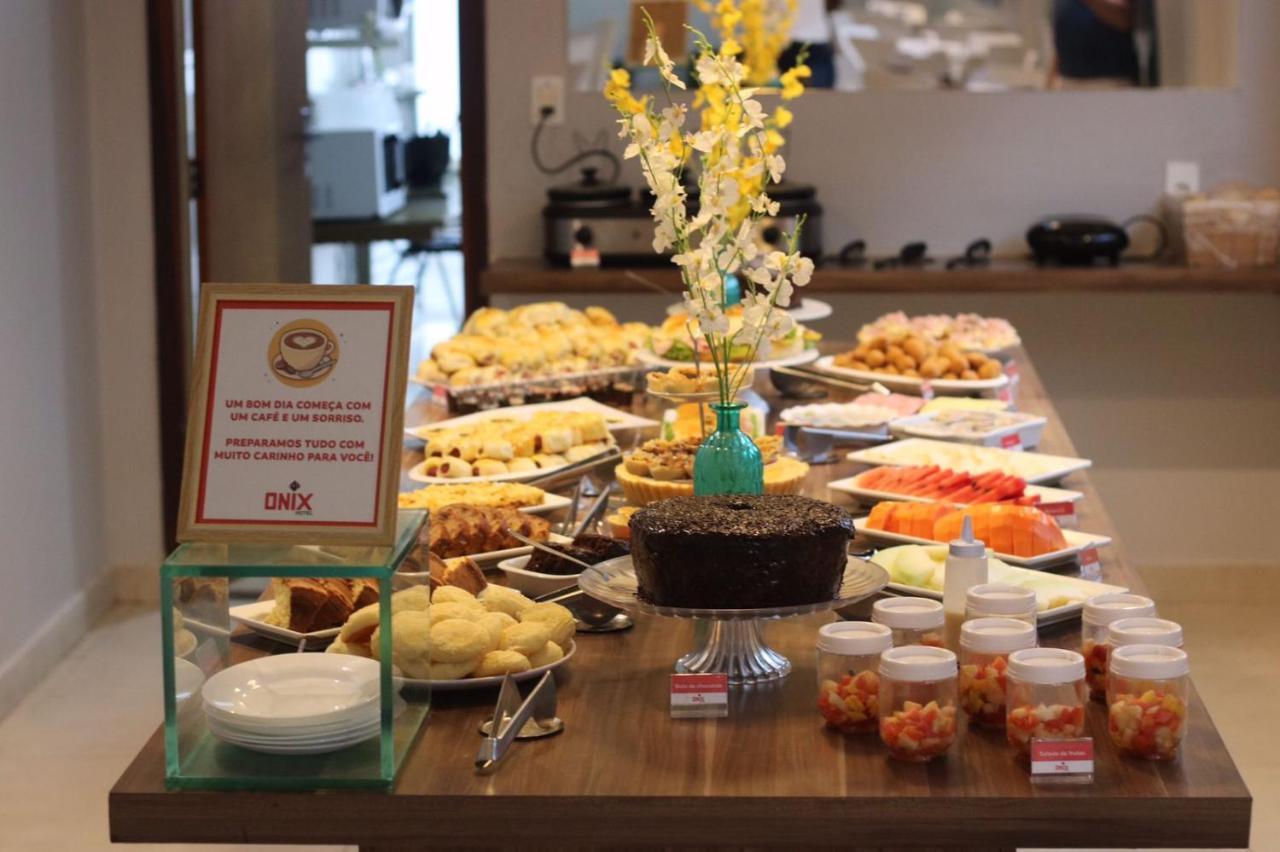 Onix Hotel Aeroporto Лауро де Фрейтас Екстериор снимка