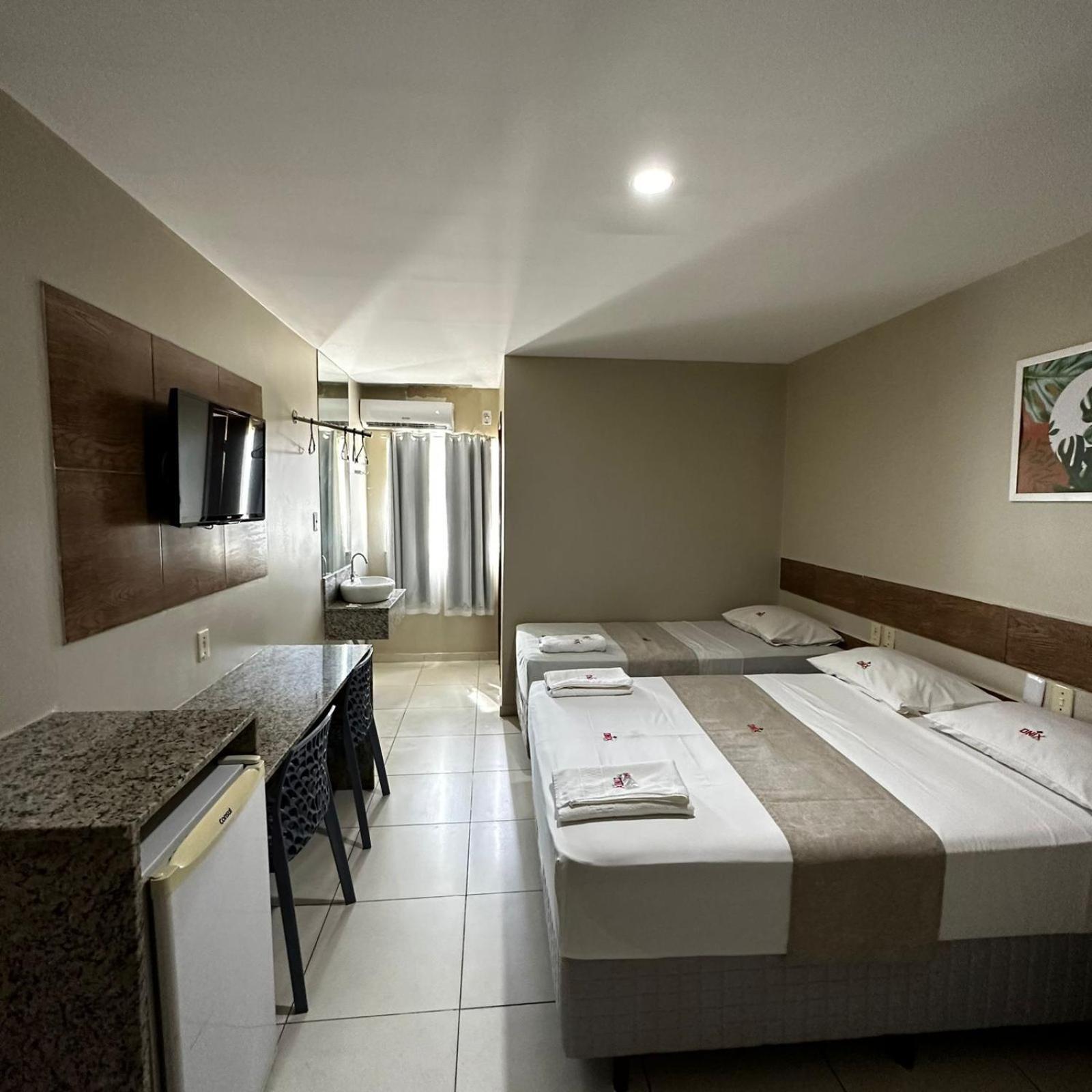 Onix Hotel Aeroporto Лауро де Фрейтас Екстериор снимка